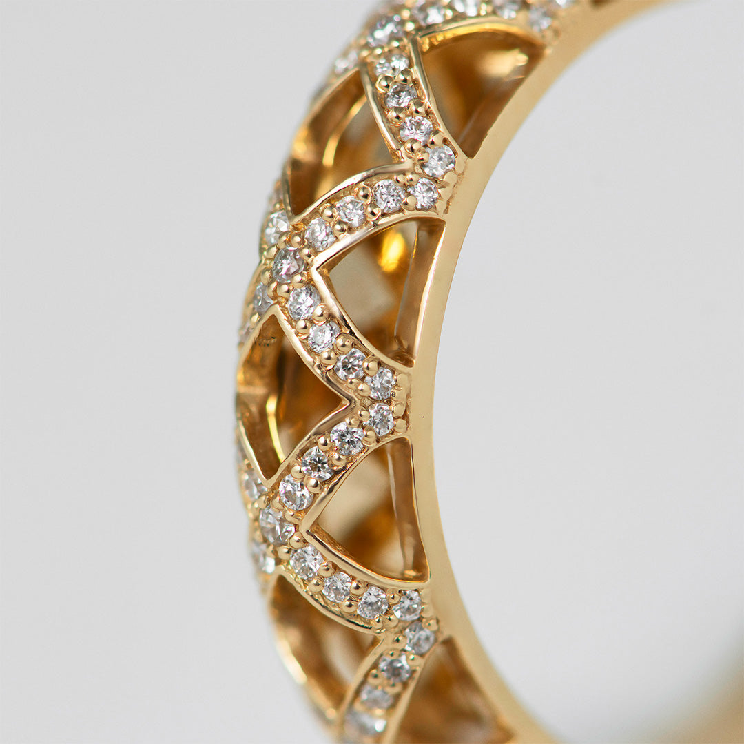 The Hoop Full Diamond Dazzling in Yellow Gold